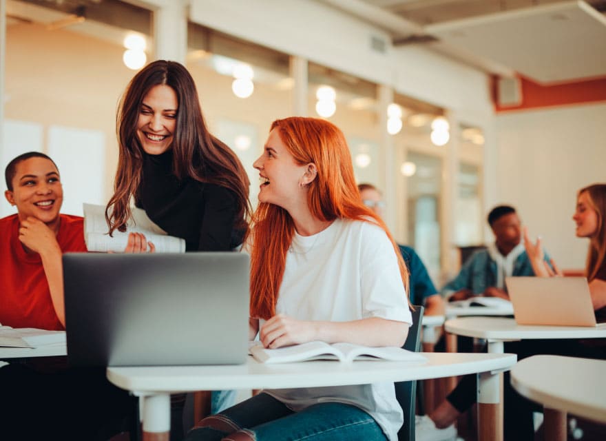 Pide un préstamo para estudios y avanza en tu carrera profesional como siempre has soñado.