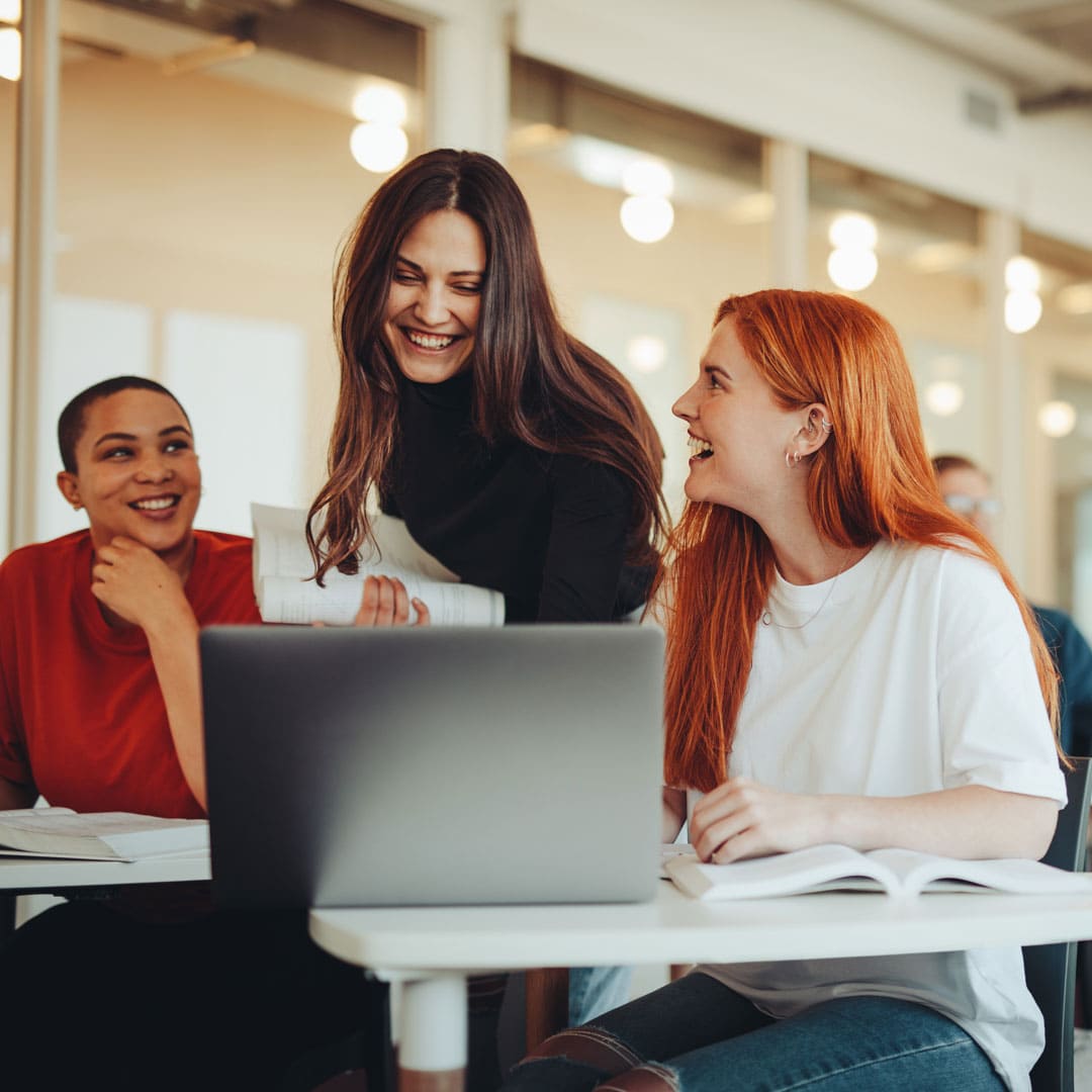 Préstamo para estudios de Cofidis. Solicita el préstamo estudiantil que necesites y financia tus estudios universitarios.